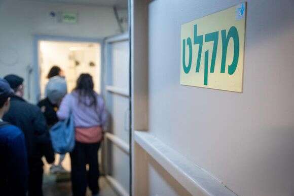 מקלט בתל אביב | חיים גולדברג, פלאש 90