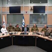 שר הביטחון, הרמטכ"ל ומפקדי צה"ל בקריה | דובר צה"ל