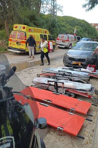 זירת הפגיעה בבית שמש | דוברות מד"א