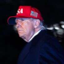 נשיא ארה"ב דונלד ג'יי טראמפ חוזר לבית הלבן בוושינגטון הבירה | EPA/אהרון שוורץ / פול