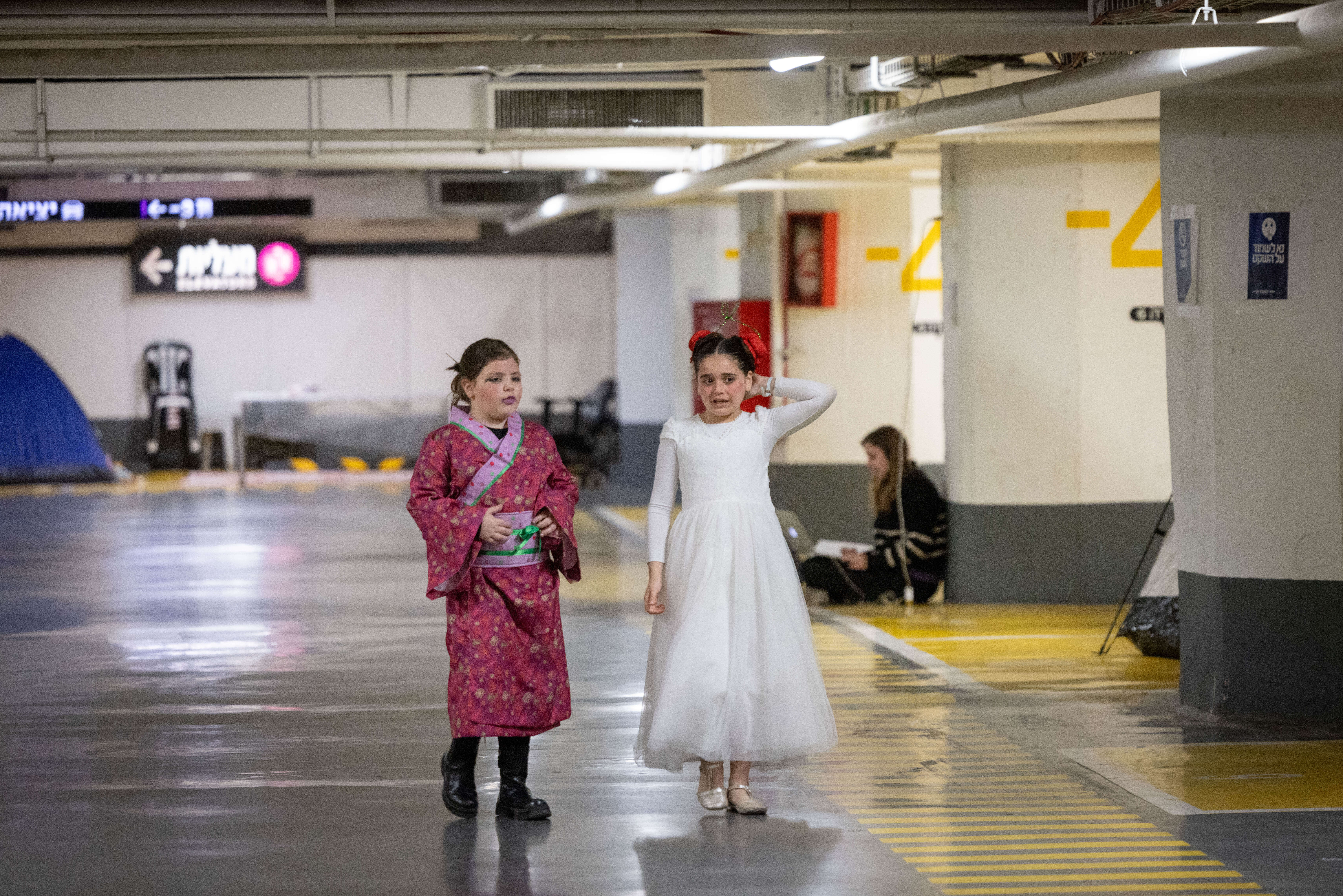 לך תסביר לילד בן 9 שלא ביטלו את פורים, השנה פורים קורה