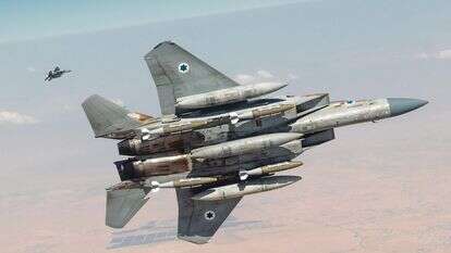 מטוסי קרב F-15I בדרכם לתקיפה בטהראן | דובר צה"ל מטוסי קרב F-15I בדרכם לתקיפה בטהראן | דובר צה"ל