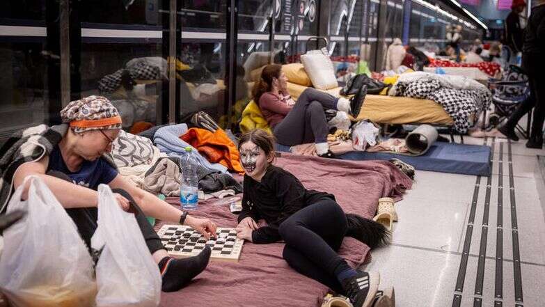 תחנת רכבת תחתית בתל אביב, ערב חג הפורים | חיים גולדברג, פלאש 90 תחנת רכבת תחתית בתל אביב, ערב חג הפורים | חיים גולדברג, פלאש 90