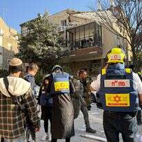 מתנדבי מד"א באחת מזירות שברי היירוט | דוברות מד"א