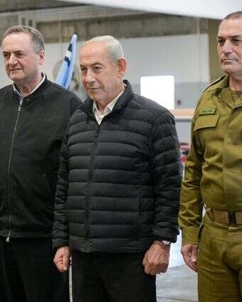 ראש הממשלה נתניהו, שר הביטחון ישראל כ"ץ והרמטכ"ל אייל זמיר בבסיס חיל האוויר בפלמחים | מעיין טואף/ לע״מ ראש הממשלה נתניהו, שר הביטחון ישראל כ"ץ והרמטכ"ל אייל זמיר בבסיס חיל האוויר בפלמחים | מעיין טואף/ לע״מ