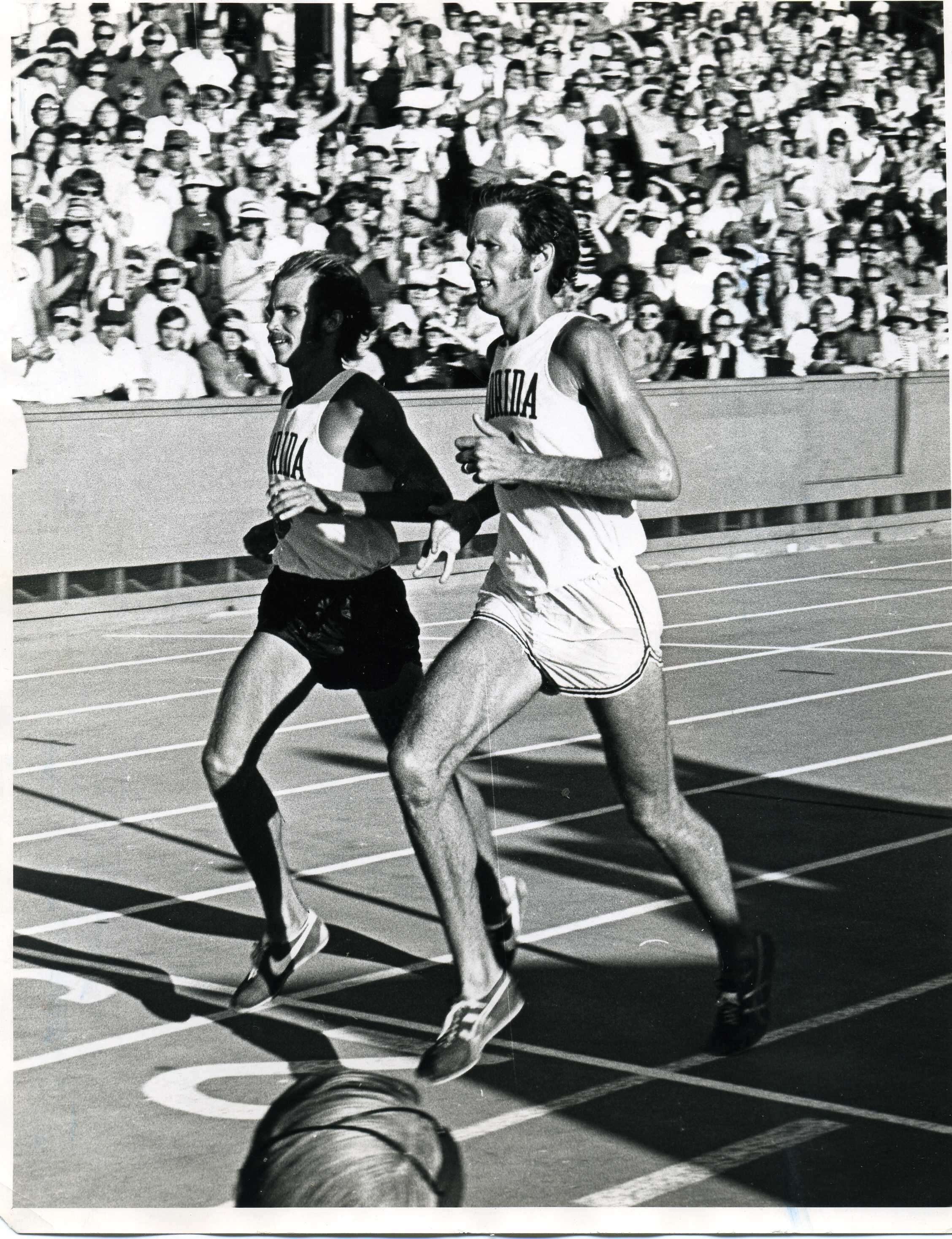 ג'ף וג'ק באצ'לר במבחנים האולימפיים ביוג'ין, אורגון, 1972 | באדיבות ג'ף גאלוויי ג'ף וג'ק באצ'לר במבחנים האולימפיים ביוג'ין, אורגון, 1972 | באדיבות ג'ף גאלוויי