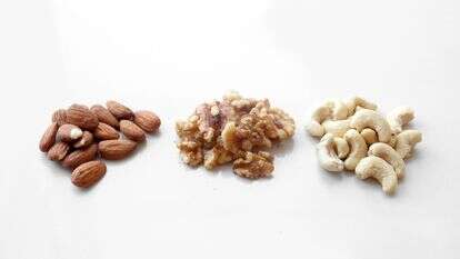 אגוזים, שקדים, קשיו | אפרת ליכטנשטט