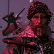 התפזרות גחמנית. בהצלחה, תהנו, אל תמותו | באדיבות סרטי יונייטד קינג