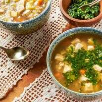 שאריות מרק עוף צלוי | ריי לופז, עיצוב אוכל מאת קרולין רוב עבור הוושינגטון פוסט