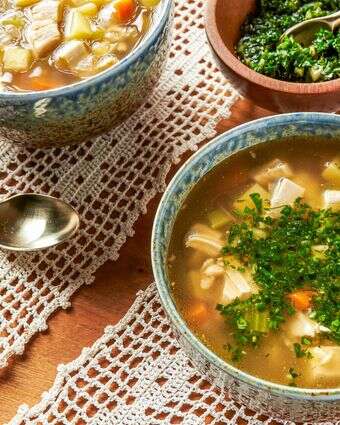 שאריות מרק עוף צלוי | ריי לופז, עיצוב אוכל מאת קרולין רוב עבור הוושינגטון פוסט