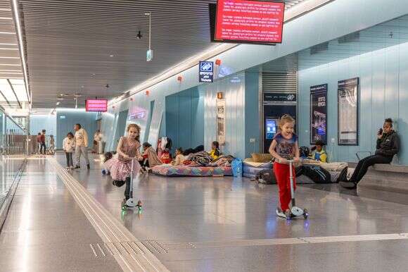 גם מרווח וגם בטוח. מתחם הרכבת הקלה בבני־ברק | יוסי אלוני