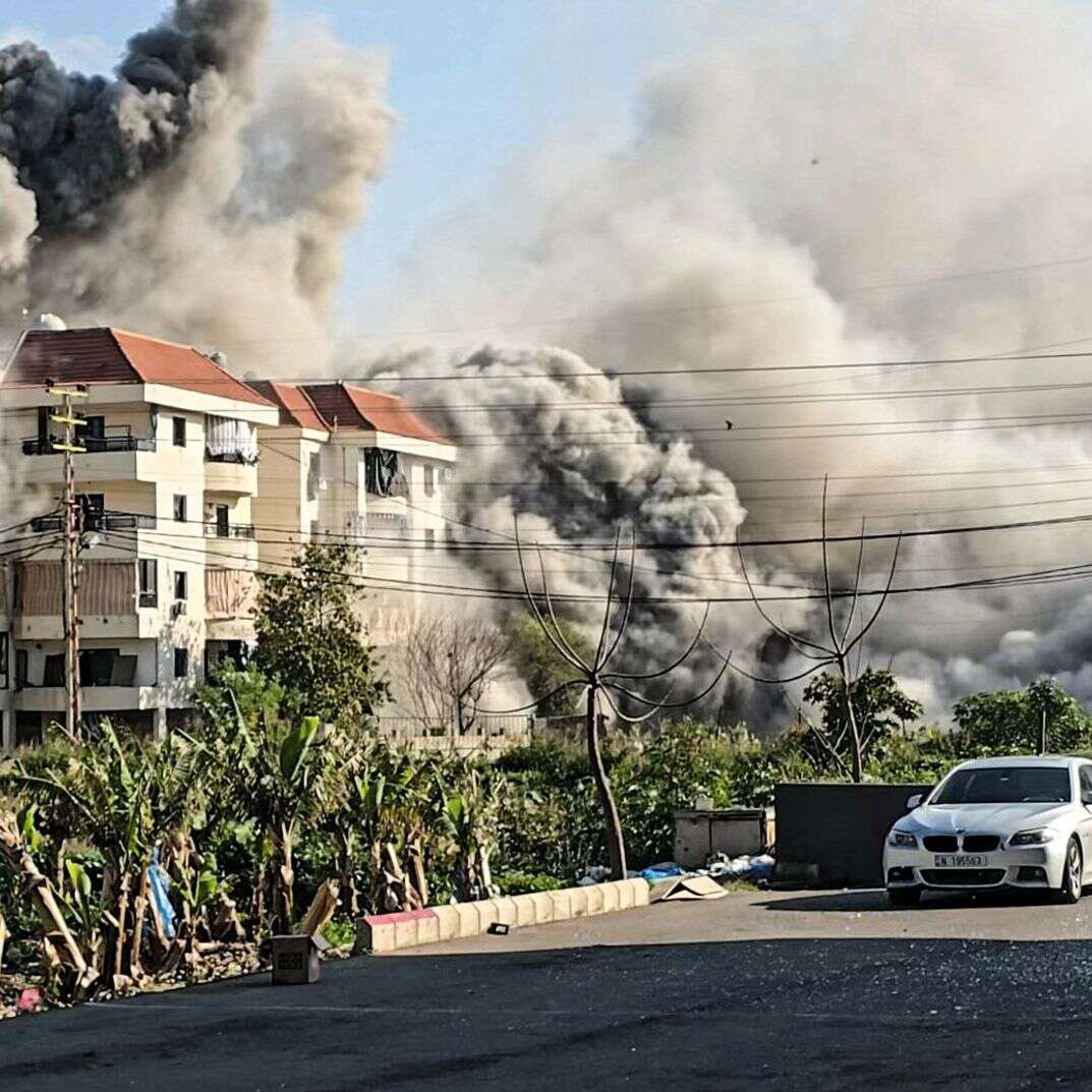 הפצצת מבנה של חיזבאללה סמוך לצור שבדרום לבנון, מבצע "שאגת הארי" | AFP