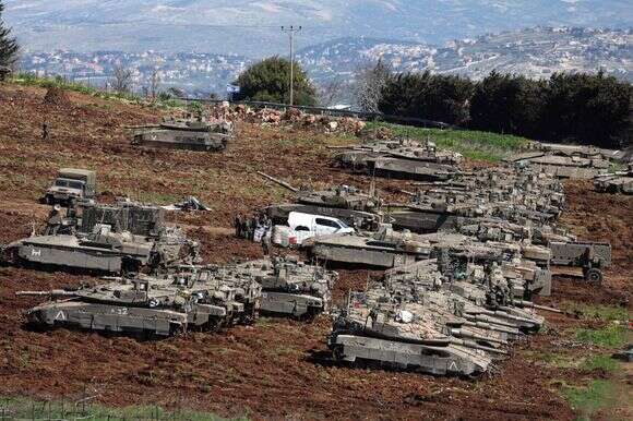 טנקים של צה"ל בגבול לבנון, במבצע "שאגת הארי" | AFP