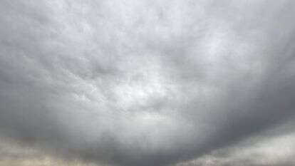 ענני עשן מתקיפה אמריקאית-ישראלית על מתקן נפט בטהרן | AP/Vahid Salemi ענני עשן מתקיפה אמריקאית-ישראלית על מתקן נפט בטהרן | AP/Vahid Salemi