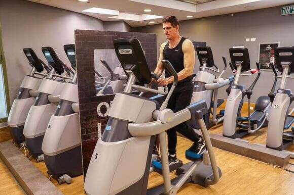 חדר כושר | יוסי אלוני, פלאש 90