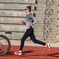 אביב הגיעה דף הבית | יוסי אלוני