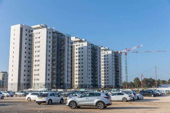 יוסי אלוני, פלאש 90 | קרית אונו