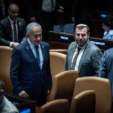 רה"מ נתניהו והשר אליהו במליאת הכנסת | יונתן זינדל, פלאש 90