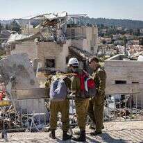 זירת נפילת הטיל בבית שמש, שגרם למותם של תשעה אזרחים | יונתן זינדל, פלאש 90