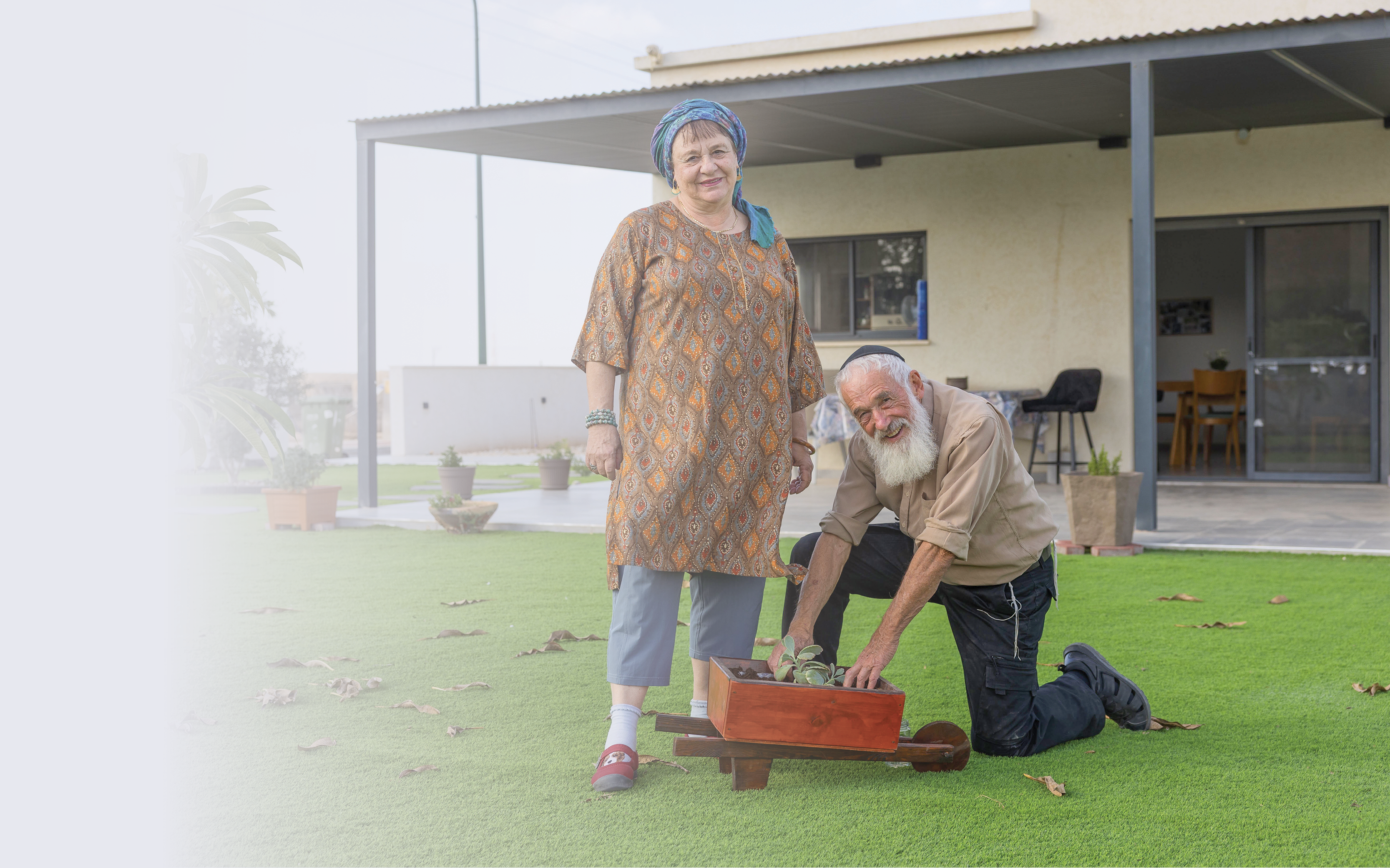 שין שינים בגיל שמונים | לירון מולדובן