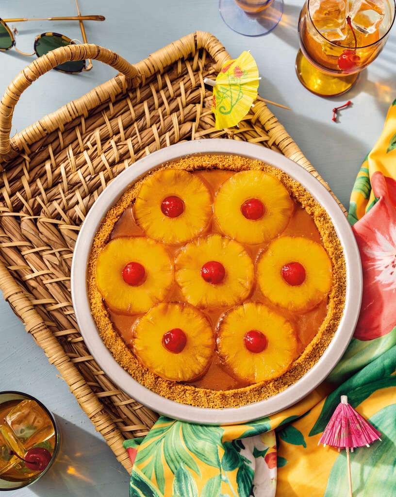 פאי קרם קוקוס עם ציפוי אננס הפוך | לנה הייל/Voracious דרך AP