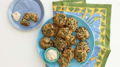 מסיור ליקוט למטבח: לביבות תרד מקמח עדשים | אפרת ליכטנשטט