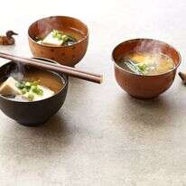 7 דקות לקערת מרק יפני: כך מכינים בבית מרק מיסו מושלם | אפרת ליכטנשטט