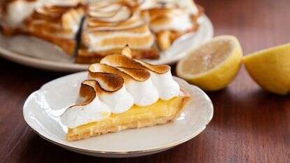 טארט לימון צרפתי | שאטרסטוק