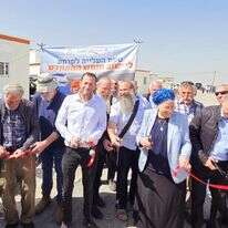 גזירת הסרט בשכונה החדשה בחומש עם מגורשי חומש שחזרו לביתם ואנשי חומש תחילה | רועי חדי