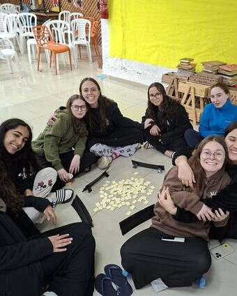 התלמידות מחו"ל שנותרו באולפנה | באדיבות אולפנת בני עקיבא אמנה כפר סבא