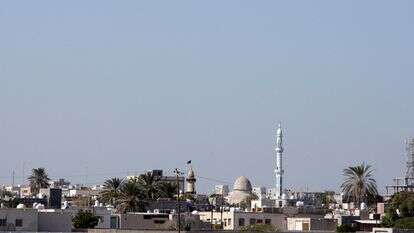 מבט על האי קשם, המשקיף על נתיב המים האסטרטגי של מצר הורמוז, איראן, | AP Photo/Vahid Salemi