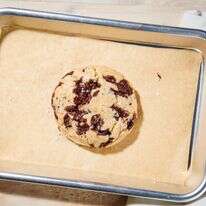 עוגיית שוקולד צ'יפס למנה אחת | ריי לופז עבור הוושינגטון פוסט