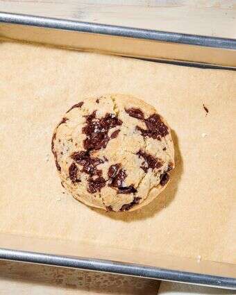 עוגיית שוקולד צ'יפס למנה אחת | ריי לופז עבור הוושינגטון פוסט