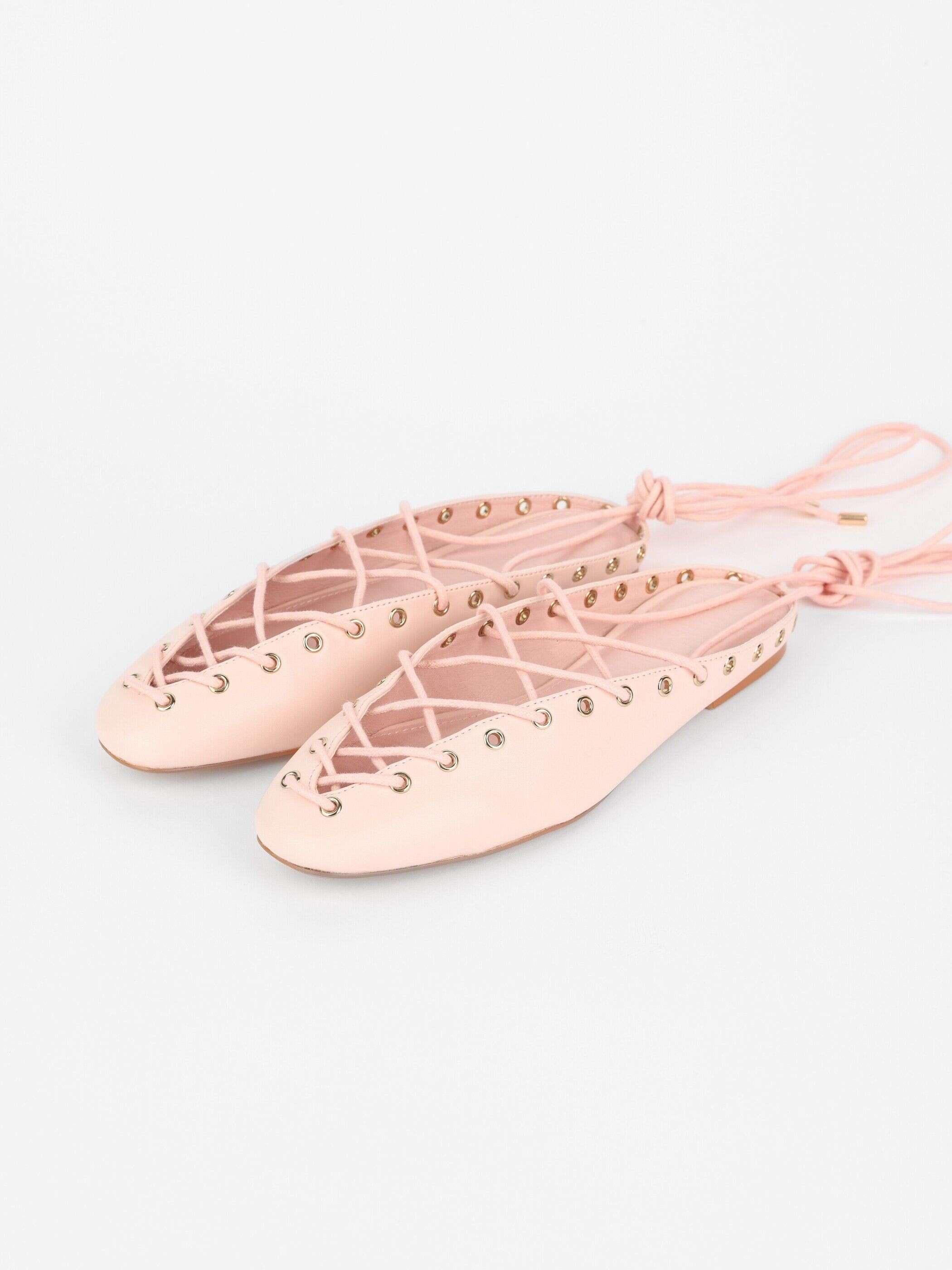 נעלי בובה עם שרוך | מיכאל צור