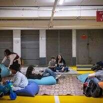 תופסים מחסה במקלט בת"א | מרים אלסטר, פלאש 90