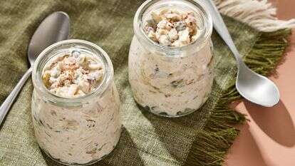 שיבולת שועל עם אגסים | טום מקורקל; עיצוב אוכל מאת ג'ינה ניסטיקו/שניהם עבור הוושינגטון פוסט