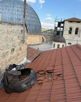 שברי טיל מיירט בעיר העתיקה | דוברות המשטרה