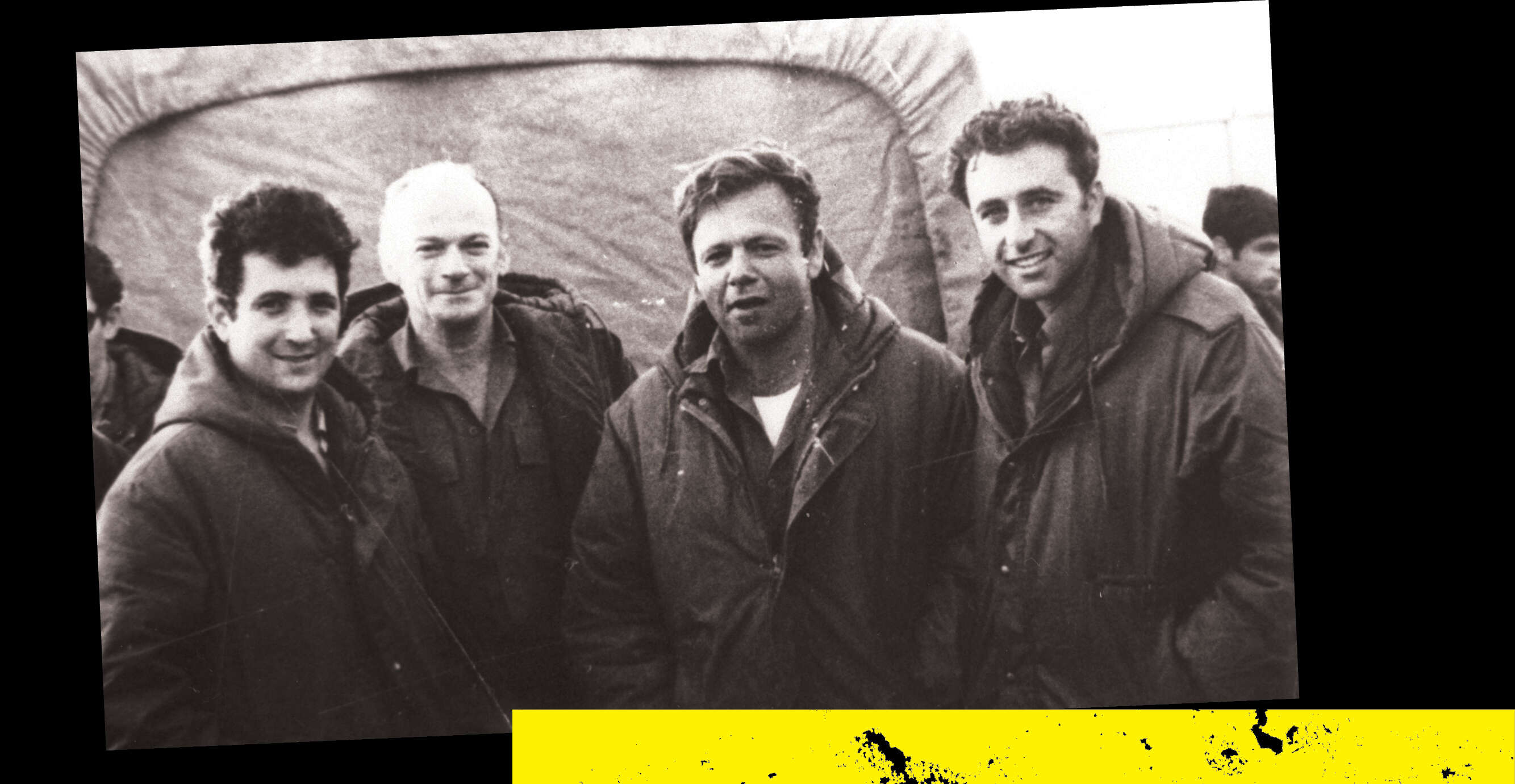 "לפי התוכנית של שקד, פחות או יותר כל צה"ל היה אמור להיכנס לביירות". מימין לשמאל: מפקד כוח הצנחנים אמנון ליפקין, מפקד שייטת 13 שאול זיו, קצין חי"ר וצנחנים ראשי עמנואל שקד ומפקד סיירת מטכ"ל אהוד ברק | דובר צה"ל