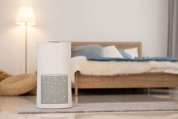 מסנן אוויר לוכד את החלקיקים הקטנים | שאטרסטוק