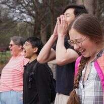 שרה וולסון משתתפת בפגישת מועדון הצעקה בפיידמונט פארק | AP/אמילי מגניין