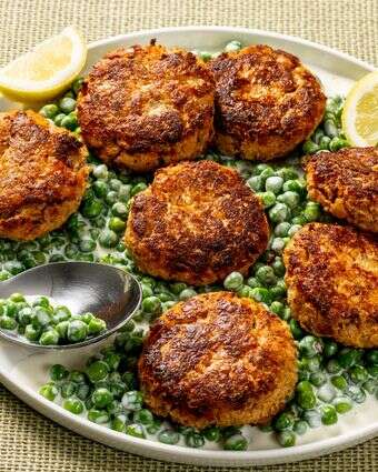 מה קורה כשמוסיפים שקית צ’יפס לקציצות דג? | לורה צ'ייס דה פורמיני עבור הוושינגטון פוסט