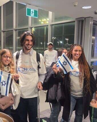 העולים נוחתים בנתב"ג, אתמול | אלישע חנקין, דוברות משרד העלייה והקליטה