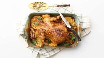 עוף ממולא אורז | אפרת ליכטנשטט