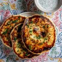 גרליק נאן | גיא אשכנזי, Karela Agency