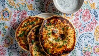 גרליק נאן | גיא אשכנזי, Karela Agency