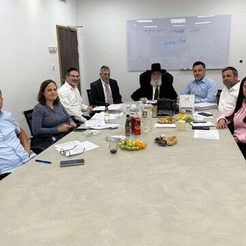 חברי הוועדה לבחירת רב העיר תל־אביב | דוברות המשרד לשירותי דת חברי הוועדה לבחירת רב העיר תל־אביב | דוברות המשרד לשירותי דת