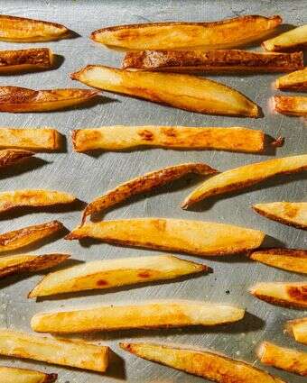 צ'יפס בתנור יכול להיות הבסיס לארוחה מהנה ומשביעה | ריי לופז ; עיצוב אוכל מאת ליסה צ'רקסקי, וושיגנטון פוסט