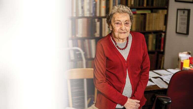 מאמע לושן | נעמה שטרן