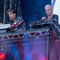 עוד חוזר הסימפול דף הבית | Raph_PH, מתוך ויקיפדיה