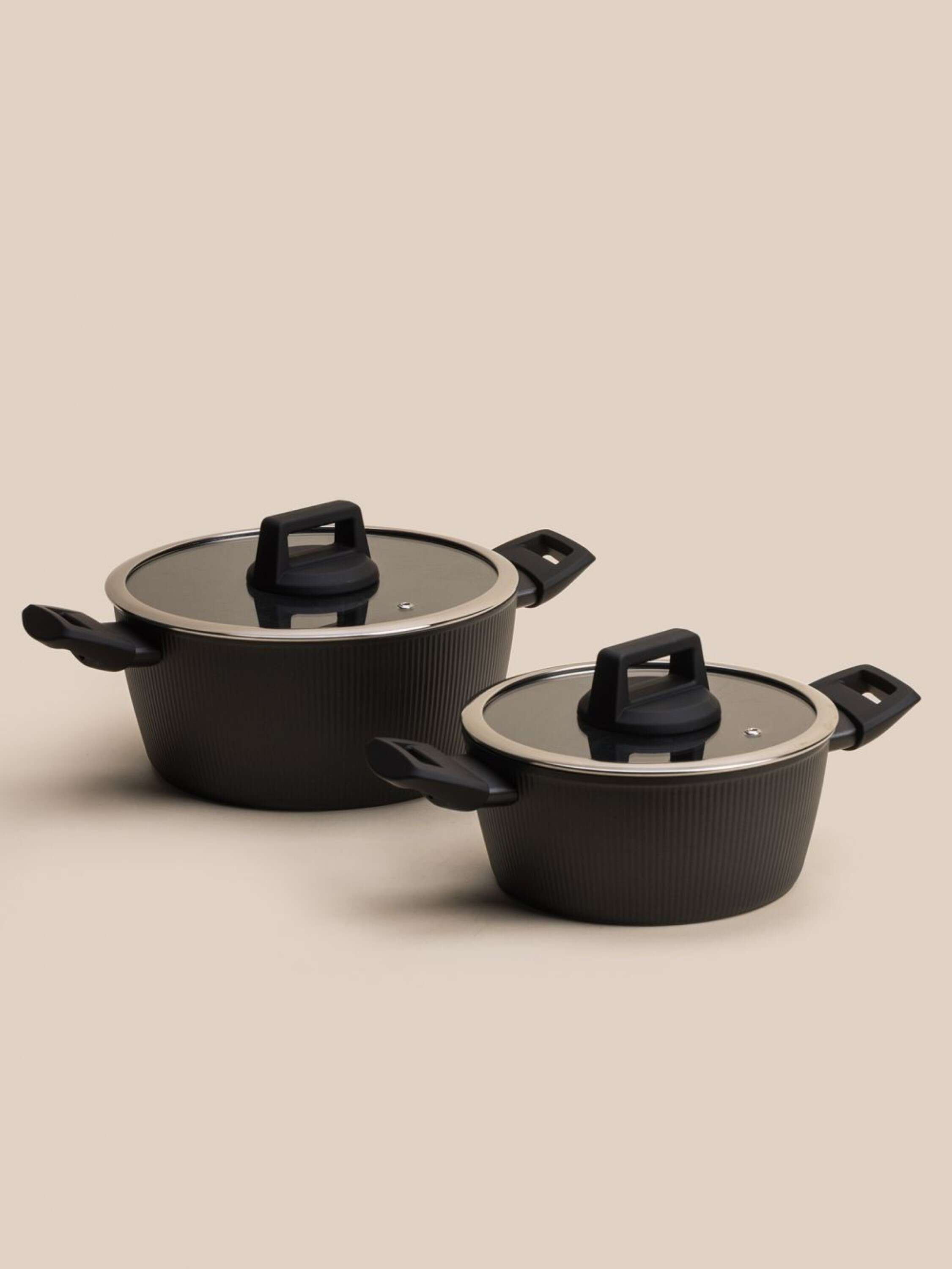 CASTRO HOME סירי יציקה | מידן מור אלון